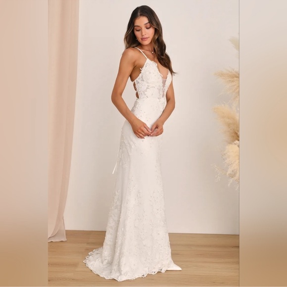 Enchanting Eternity Ivory Pearl Lace-Up Backless
Maxi Dress NWOT - Picture 3 of 6